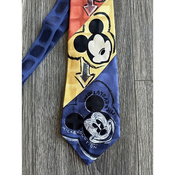 Atlas Design Mickey & Co. Disney 100% Silk Tie Mickevolution Goteborg Sweden New - Picture 4 of 10